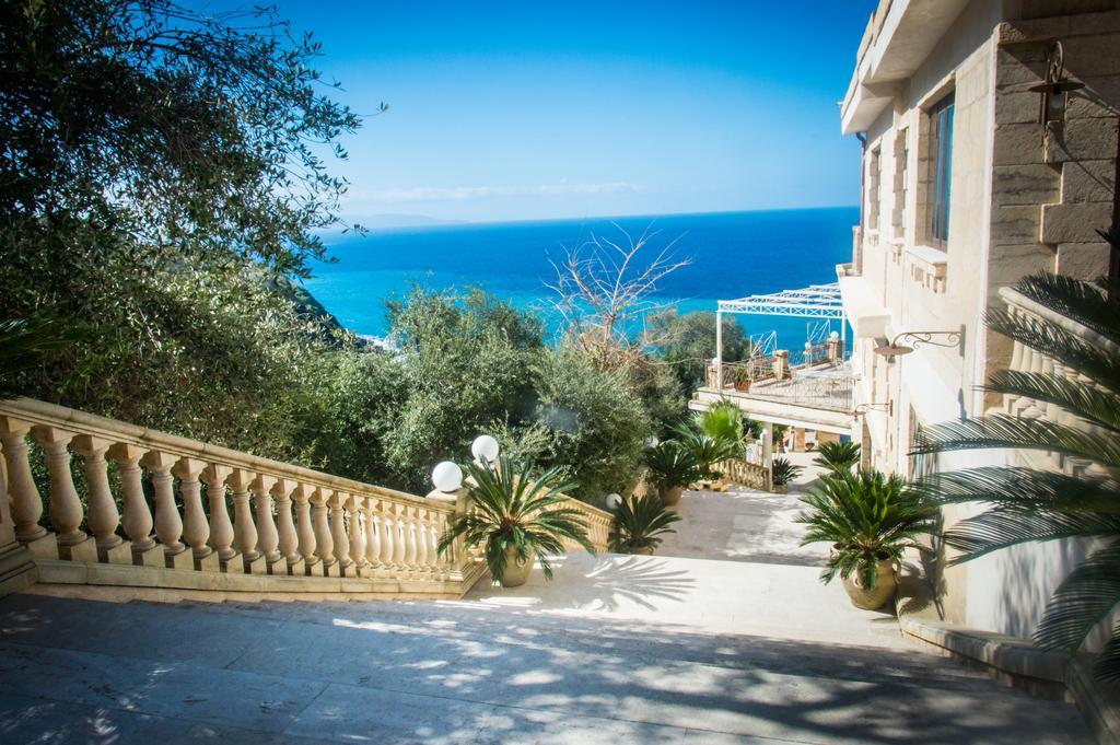 Caposperone Resort Palmi Exterior photo